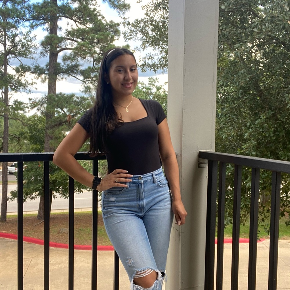 Meet your Posher, Sabrina